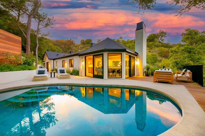 luxurious home photo
